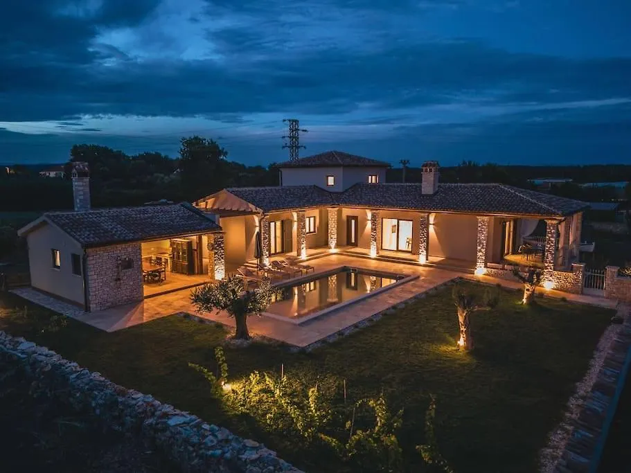 Villa Lere By Istrialux Sisan 0*,