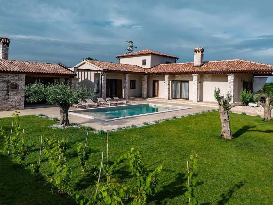 Villa Lere By Istrialux Sisan
