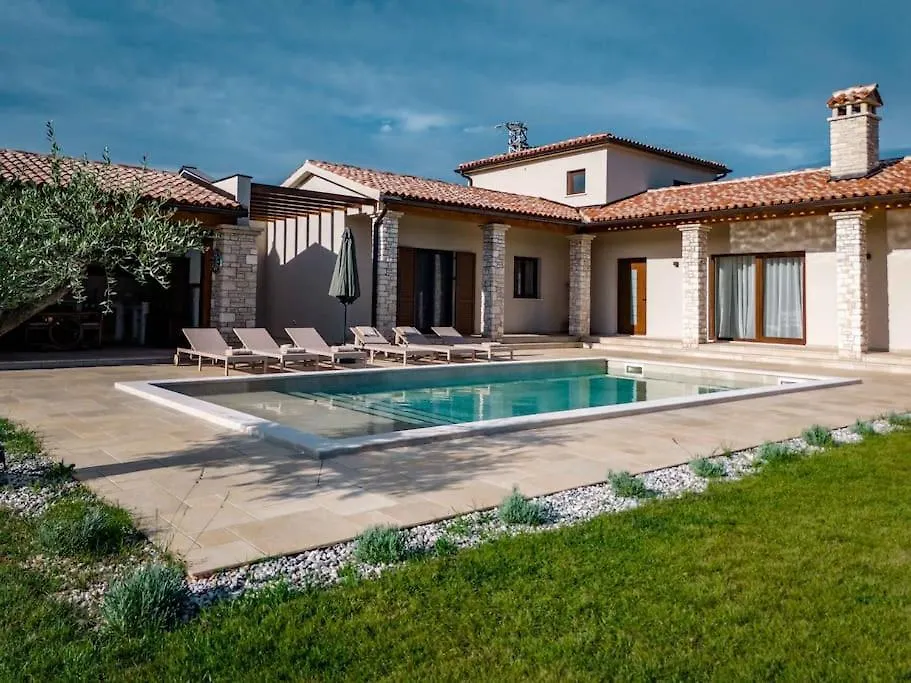 Villa Lere By Istrialux Sisan